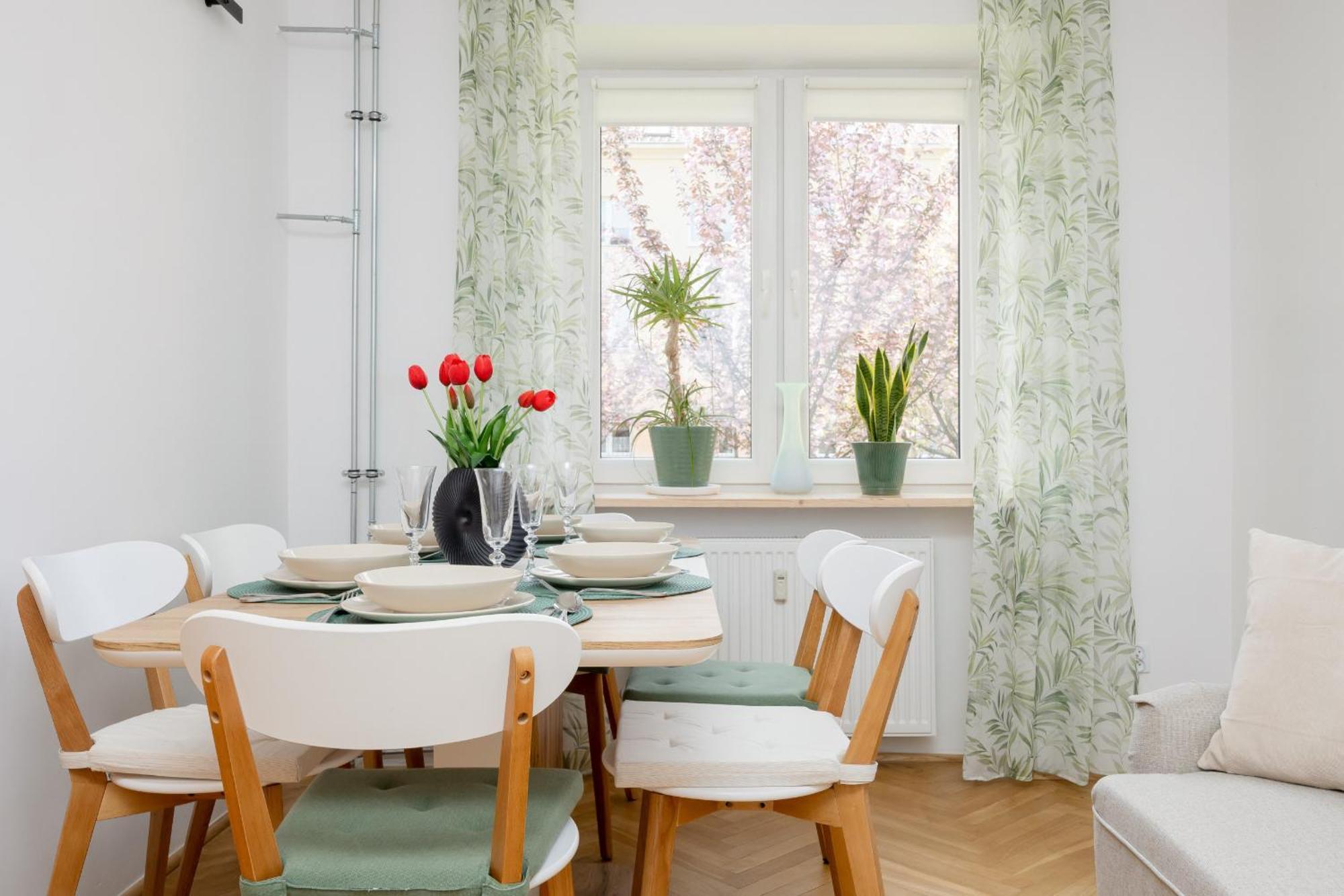 Spacious Apartment For 6 People Near The Old Town By Noclegi Renters Varsavia Esterno foto