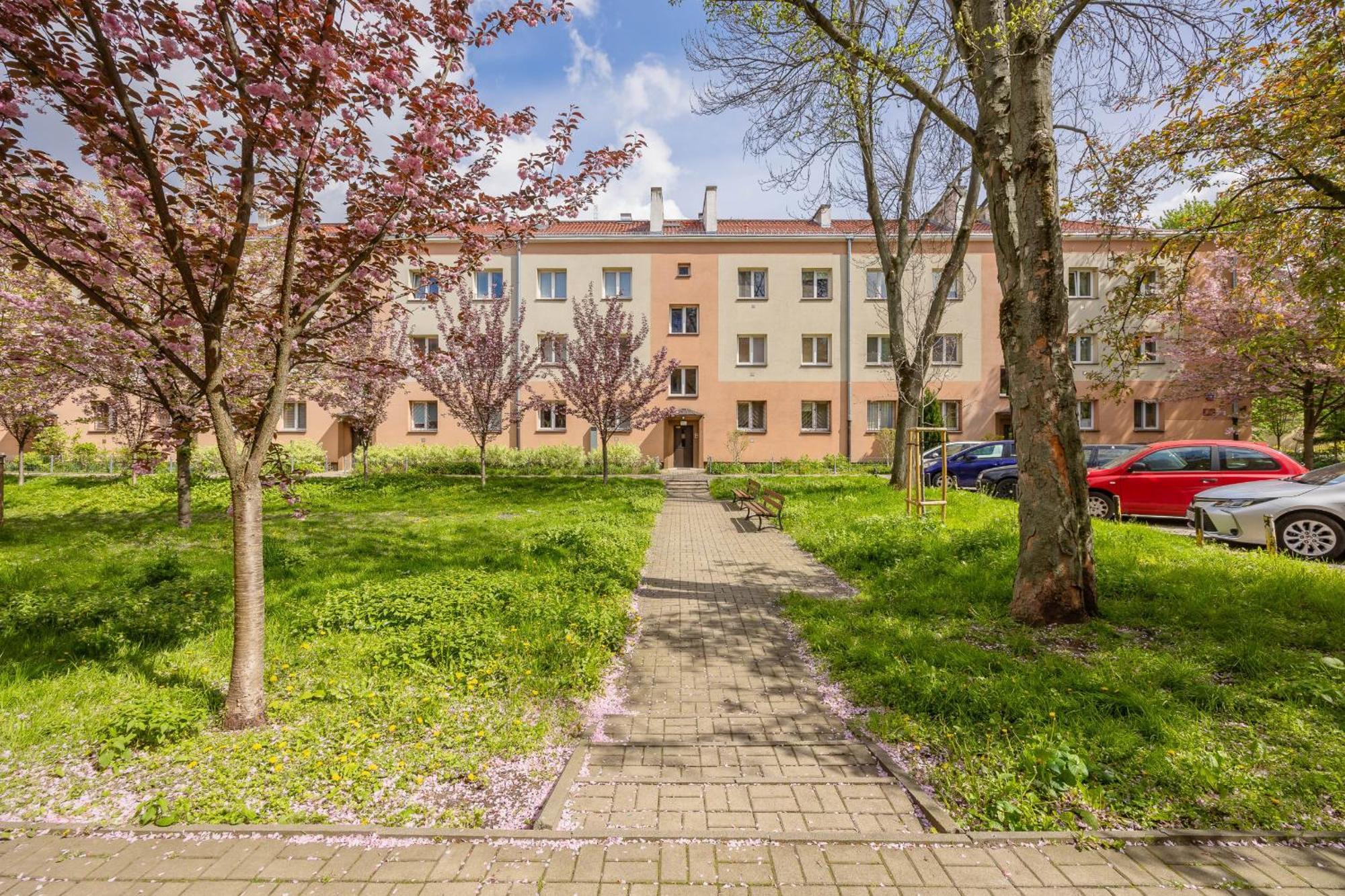 Spacious Apartment For 6 People Near The Old Town By Noclegi Renters Varsavia Esterno foto